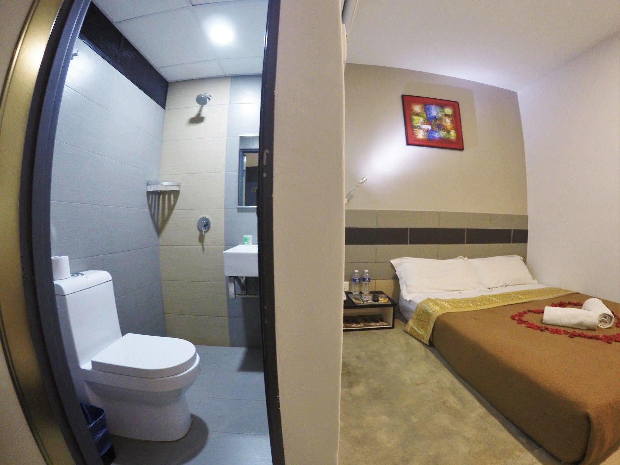 Leo Leisure @ Market Hotel Kuala Lumpur